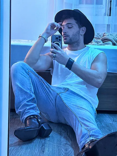 Ciro Simone Irmici, Sitting